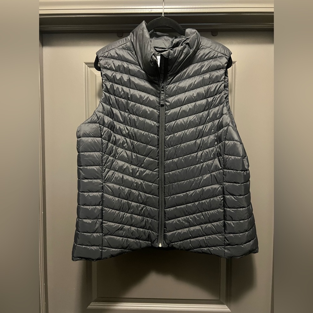 NWOT - Old Navy Active Vest - 2X